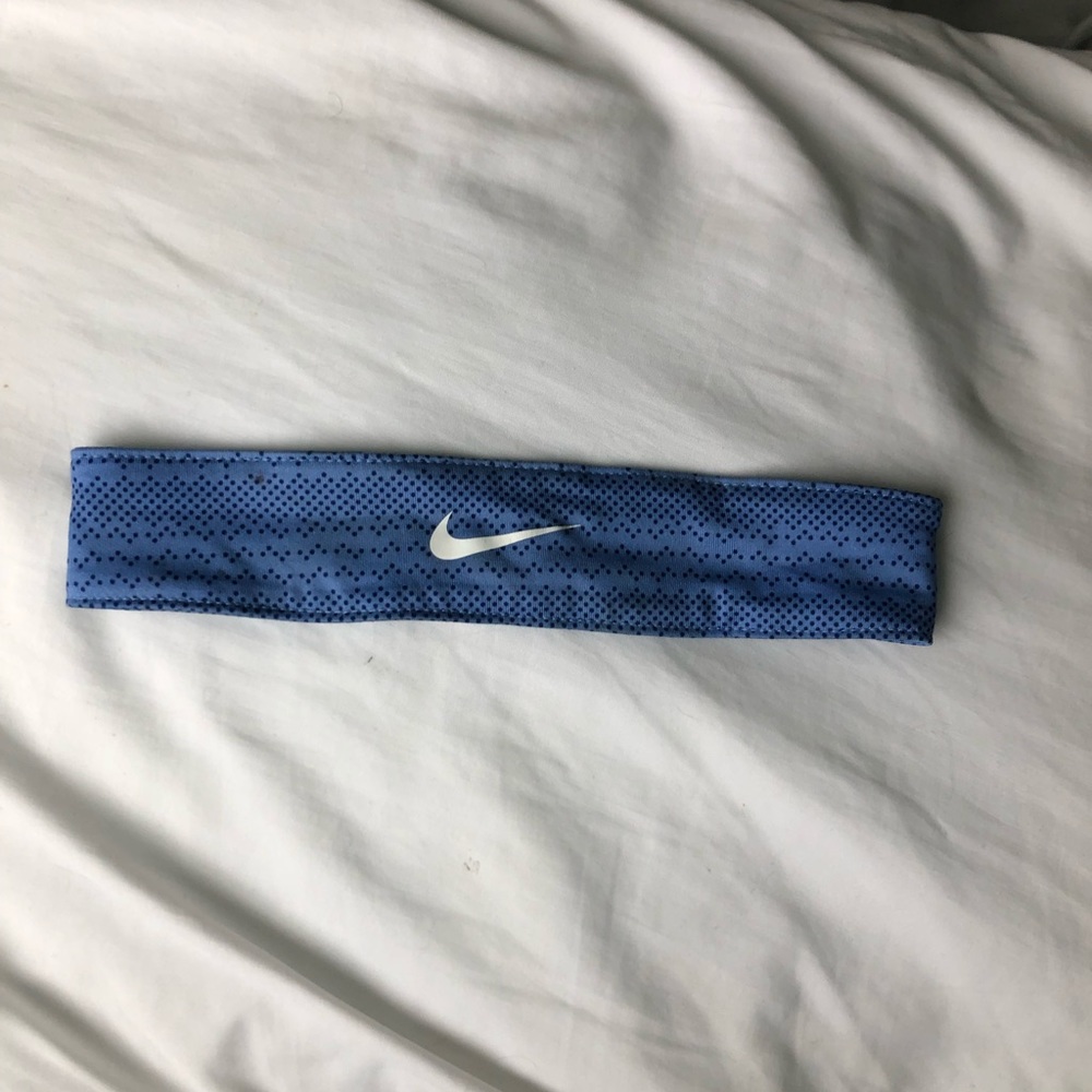 Nike headband